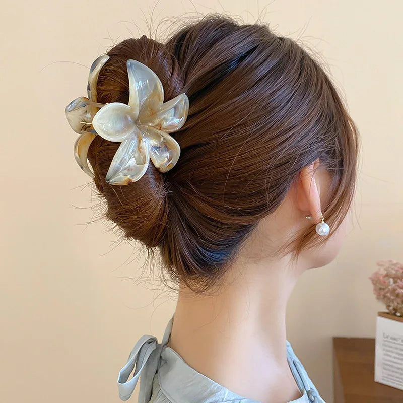 Summer Acrylic Flower Hair Clip - Trendy Korean